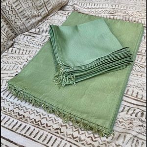 💚 Beaded Placemats & Napkins 🍽